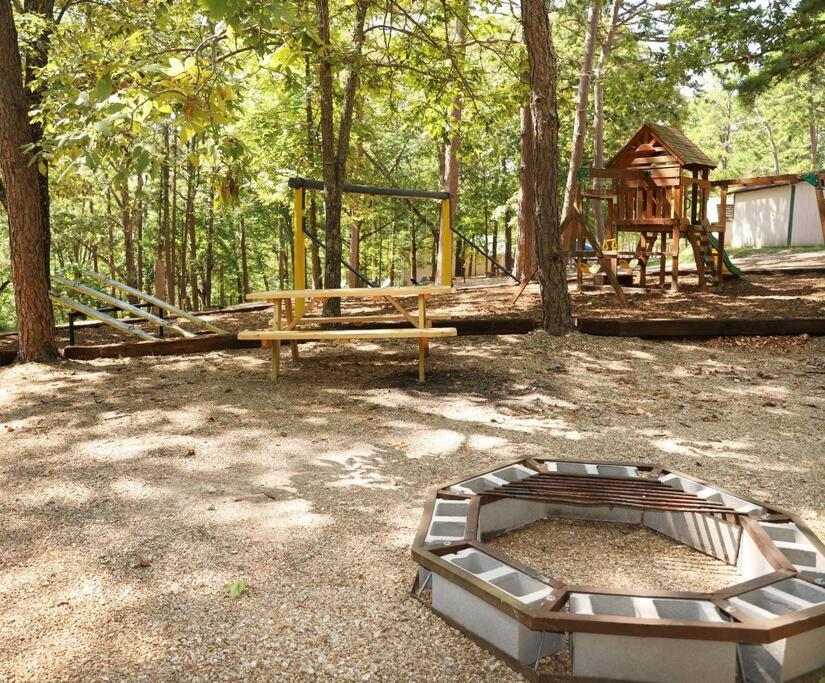3 Bedroom Vacation Home Next To Silver Dollar City ブランソン エクステリア 写真