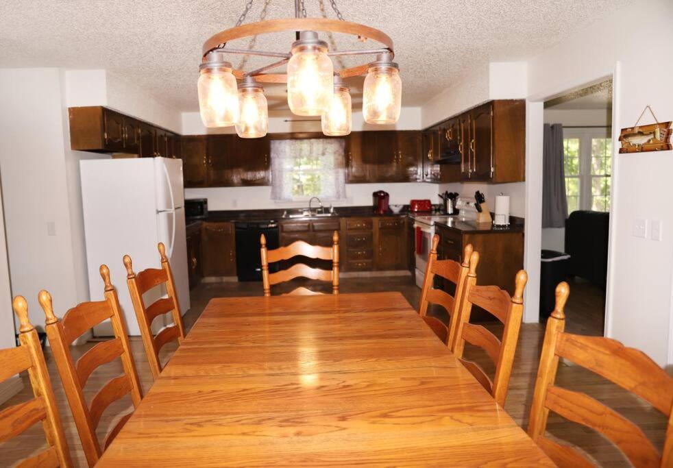 3 Bedroom Vacation Home Next To Silver Dollar City ブランソン エクステリア 写真